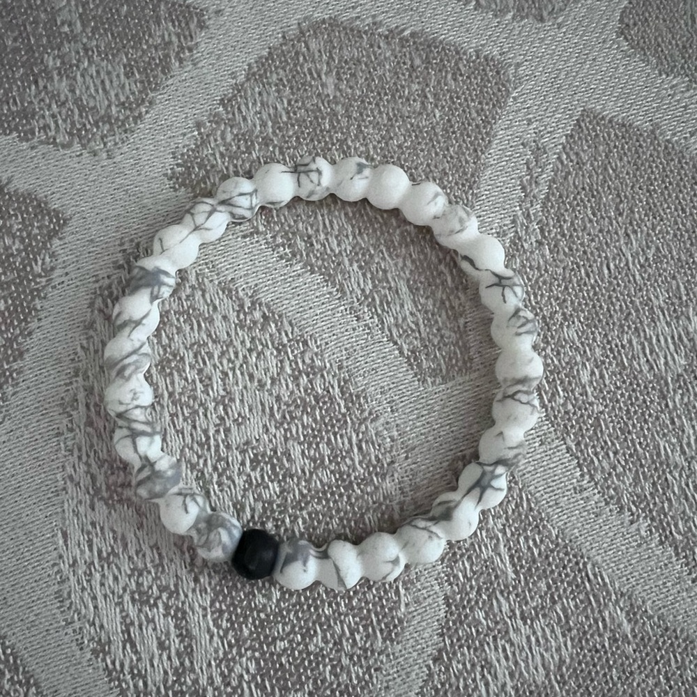 NWOT Authentic Lokai bracelet. Size XL